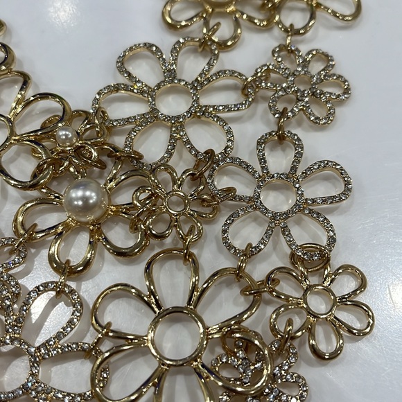 M HASKELL NECKLACE PEARL AND CRYSTAL FLOWER NECKLACE APROX 30 inch EXQUISITE - Picture 7 of 7